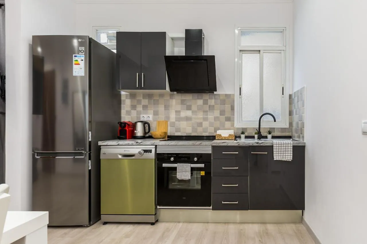 4Br - 2Bh Apartment 2 Min From Sagrada Familia Barcelona Spain